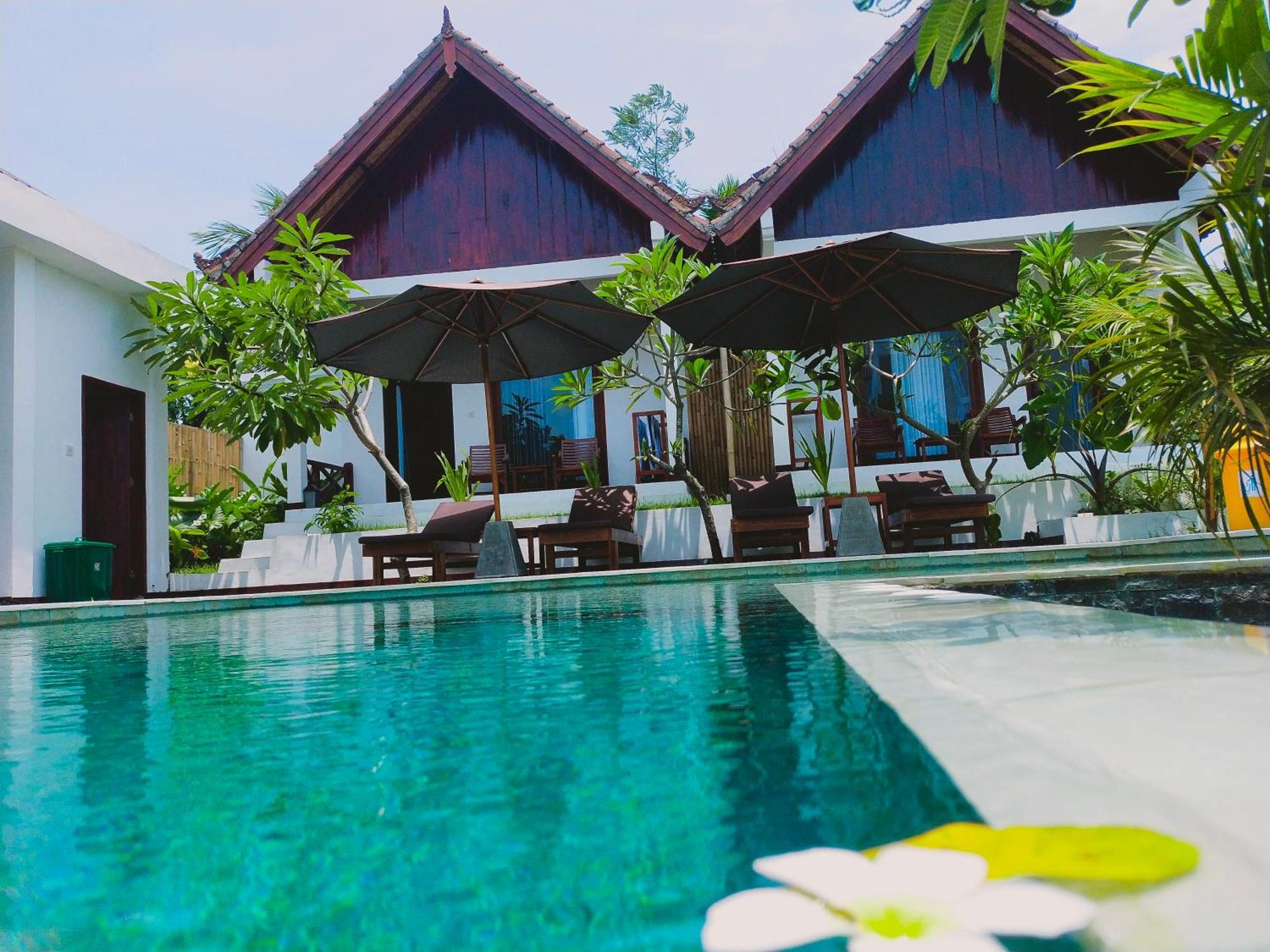 The Local Are Guling Villa Kuta  Exterior photo