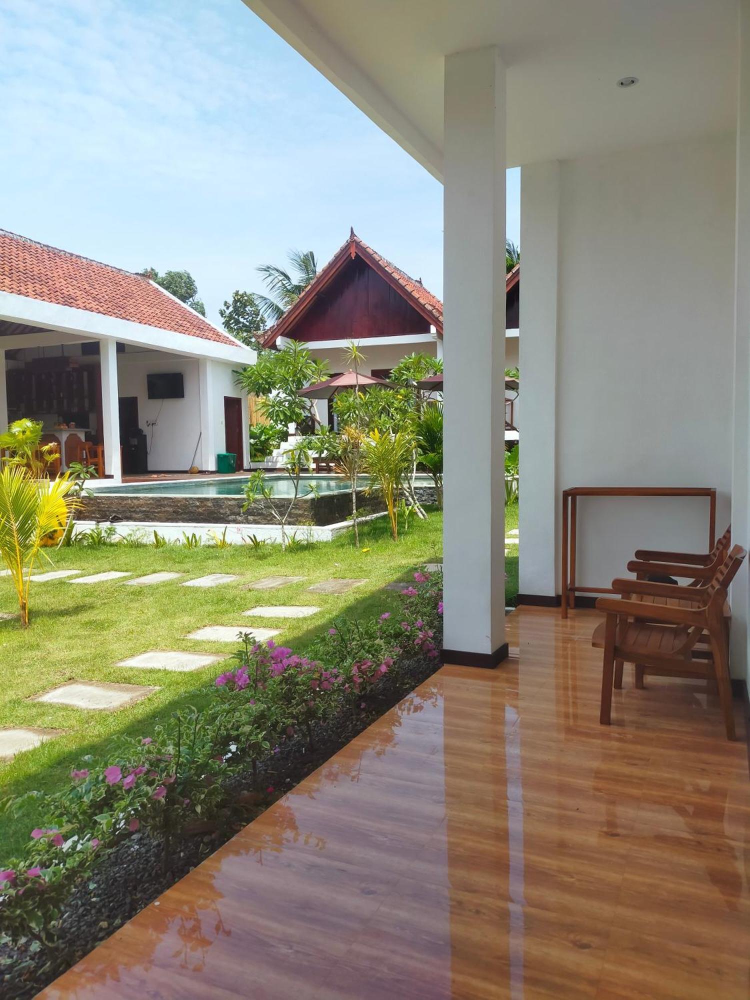 The Local Are Guling Villa Kuta  Room photo